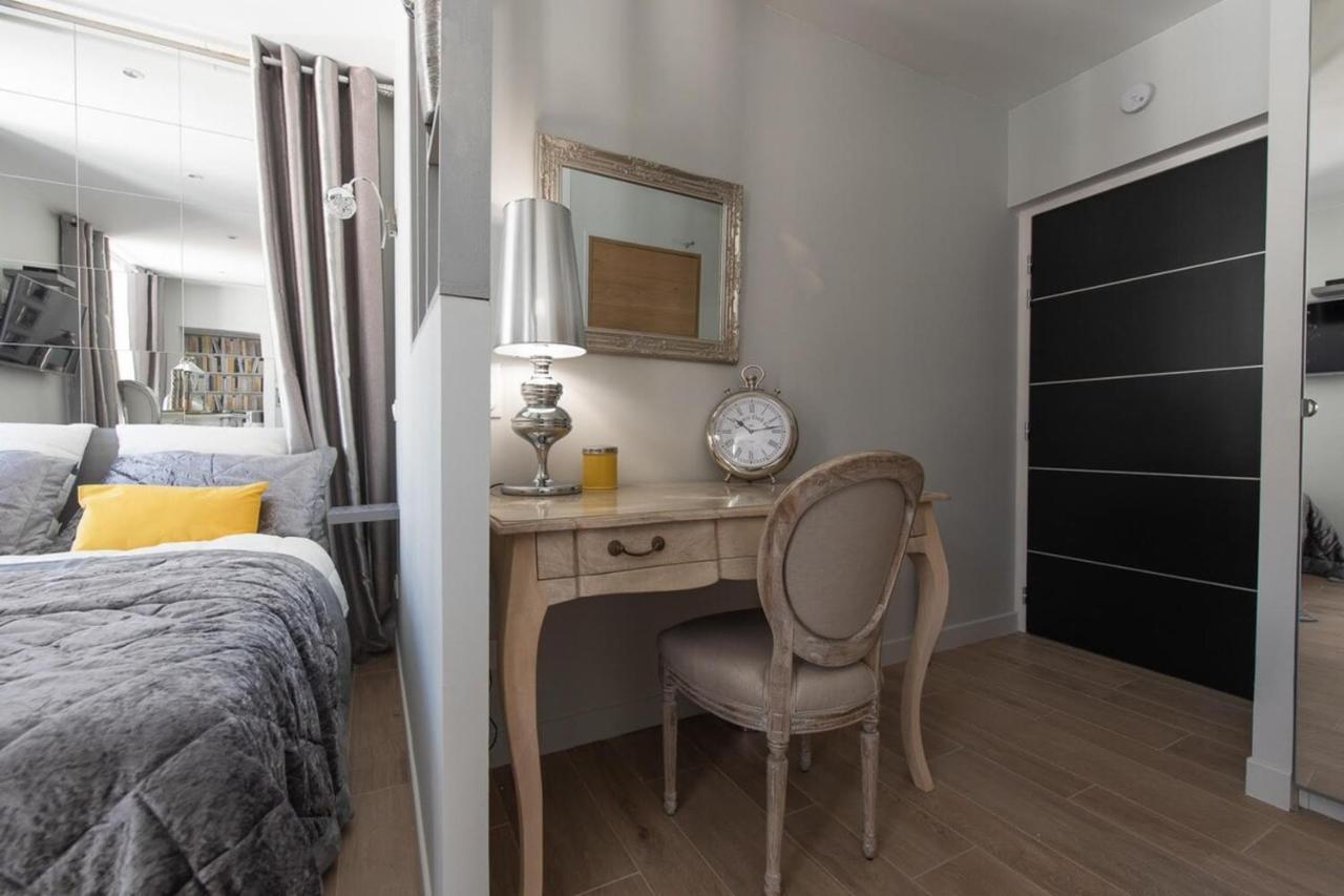 Le Petit Prince- Studio Cosy 2 Pers -Metro Valmy Lyon Exteriör bild